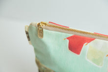 Load image into Gallery viewer, Boulders Penguins toiletry bag