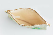 Load image into Gallery viewer, Giraffe Small Zip Bag